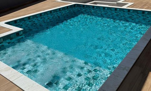 Piscina com pastilha verde